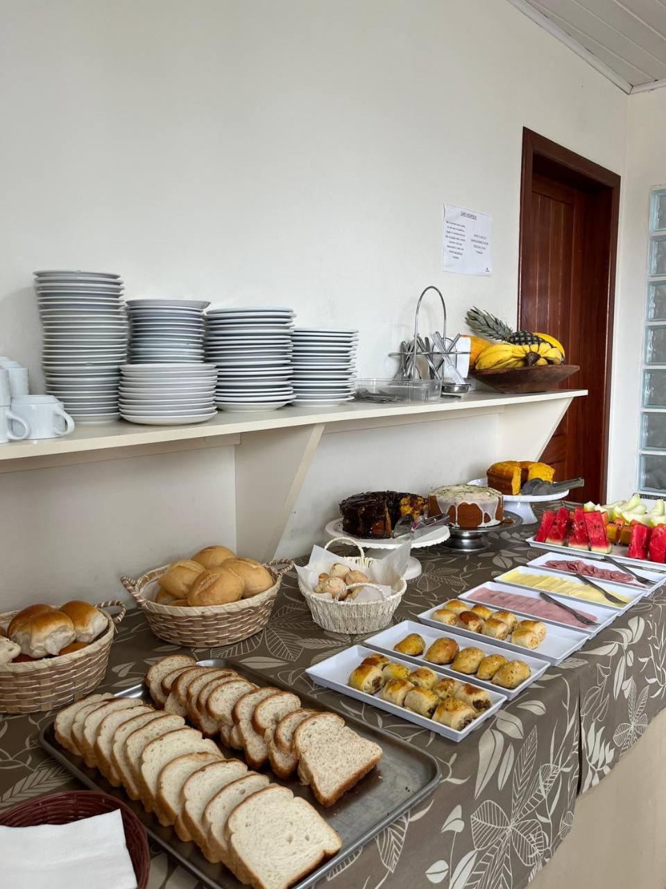 Acomodare Hotel- Sob Nova Direcao Tubarão المظهر الخارجي الصورة