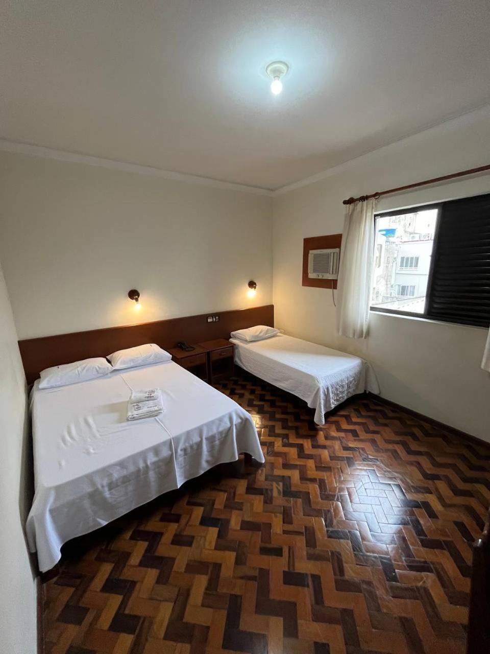 Acomodare Hotel- Sob Nova Direcao Tubarão المظهر الخارجي الصورة